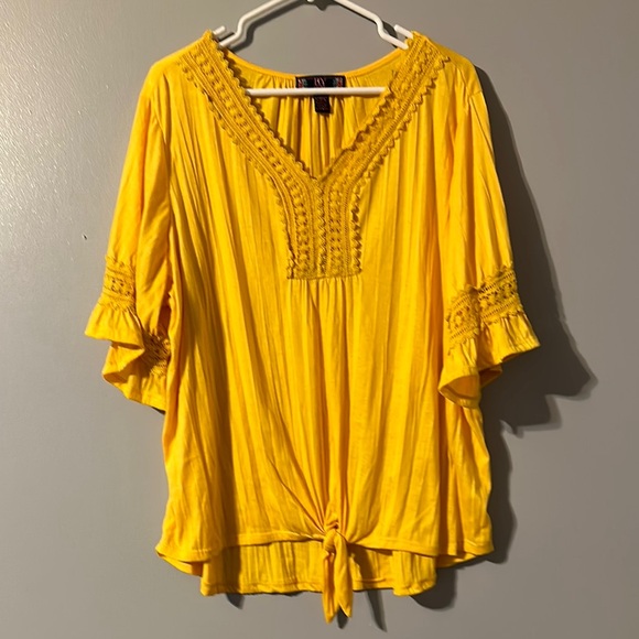 By Design Yellow Women's Top Size 2X - Picture 1 of 5